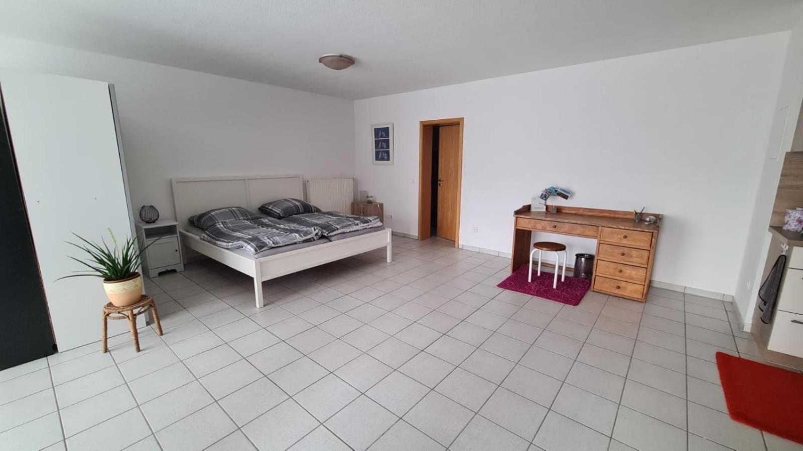 Ruhige Ferienwohnung Am Rande Des Nordschwarzwalds Straubenhardt Bagian luar foto